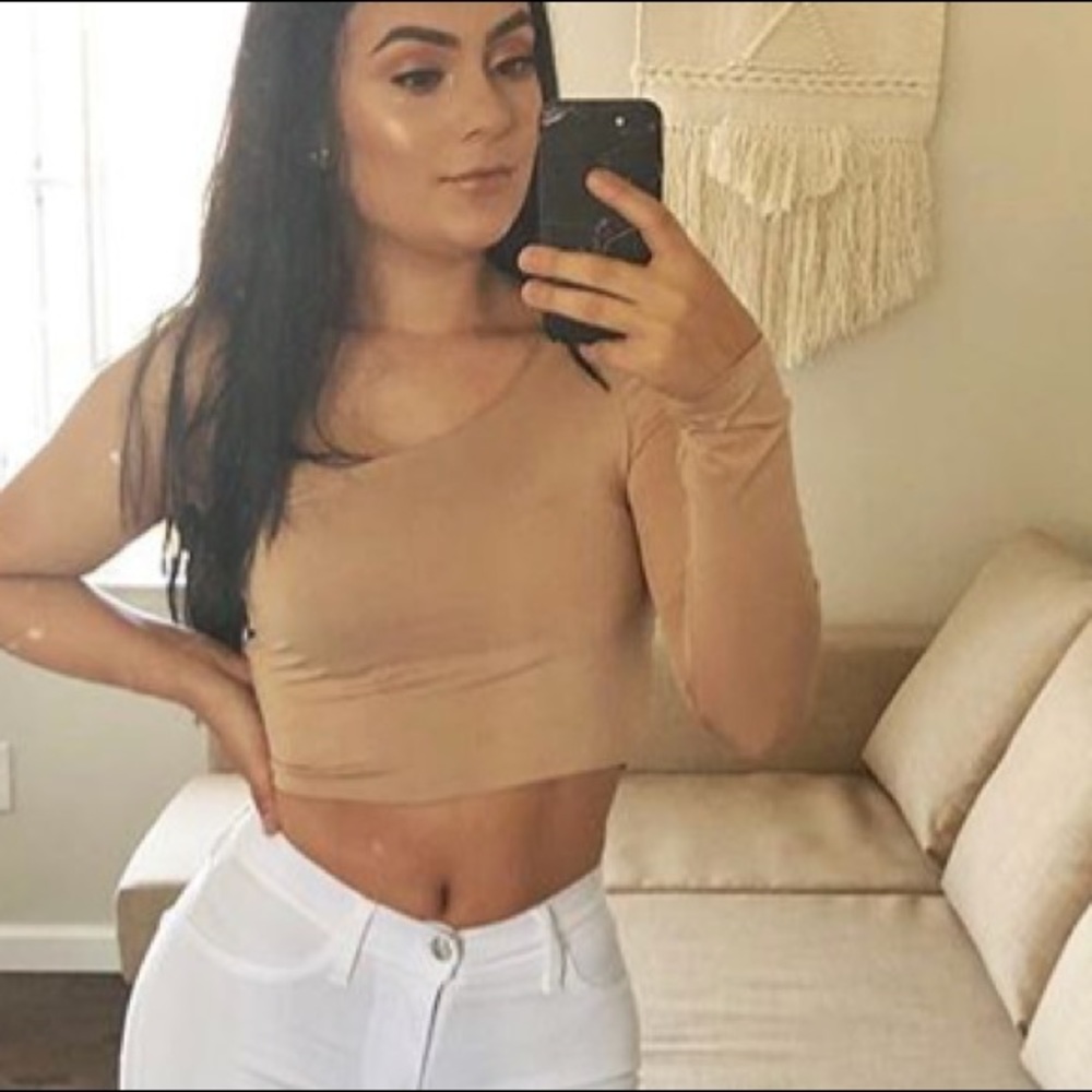 Selling nude crop half sleeve top